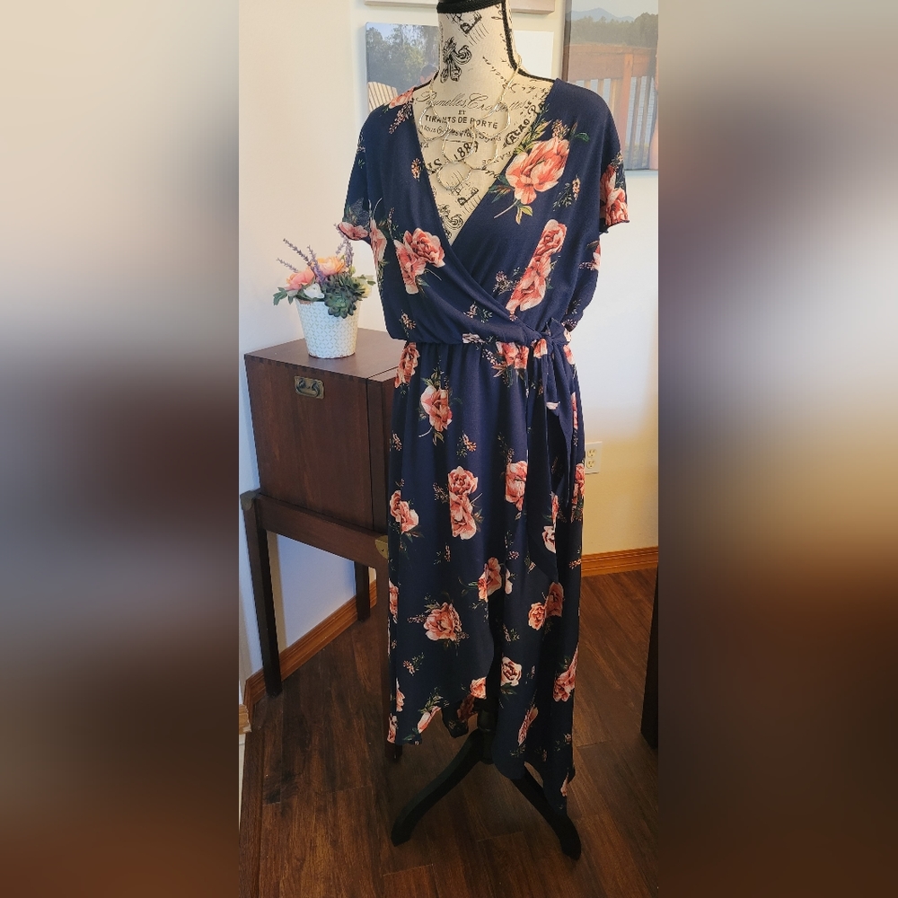 SCOBE || Floral Faux Wrap Dress - Hi - Low Hem - M